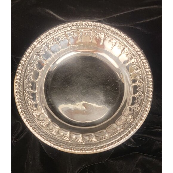 Vintage Reed and Barton Silverplate Dish - Picture 3 of 14